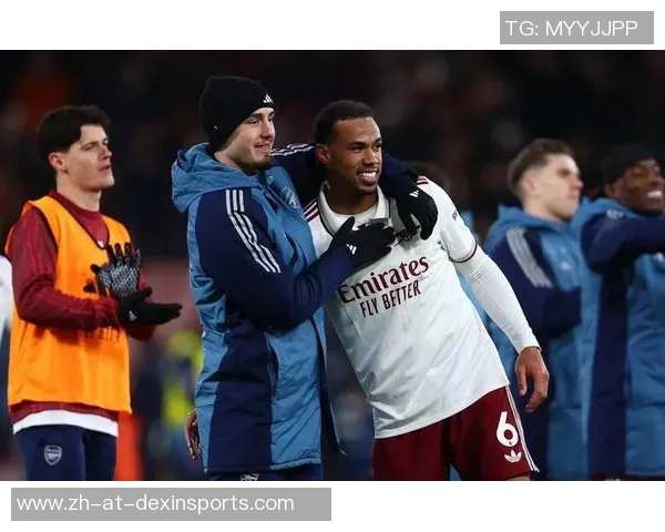 JJ-加布里埃尔对赤军U18打入精彩进球:禁区闪转腾挪晃过数人 JJ-加布里埃尔对赤军U18打入精彩进球:禁区闪转腾挪晃过数人