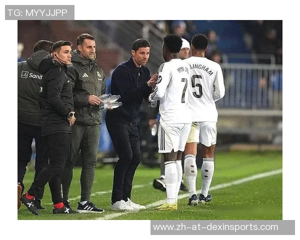 皇马定时炸弹总算爆了！咆哮阿隆索：总是换我！我现在就要归队！